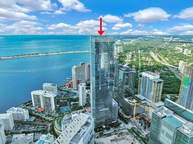 Building Photo - 1435 Brickell Ave