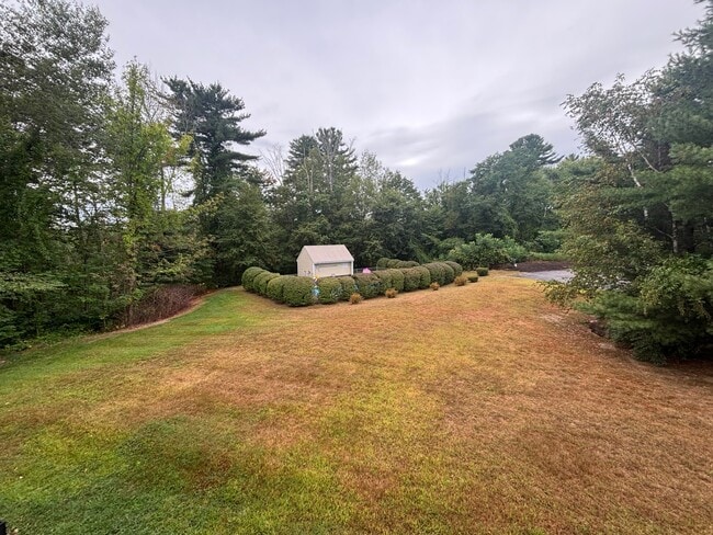 Building Photo - 266 Endicott St N