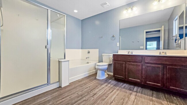 Building Photo - 1286 N 165th Dr