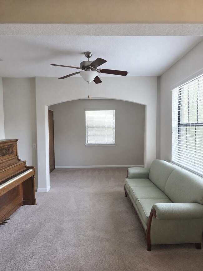 Building Photo - 10021 Celtic Ash Dr