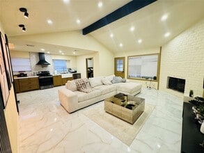 Building Photo - 23230 Canyon Lake Dr