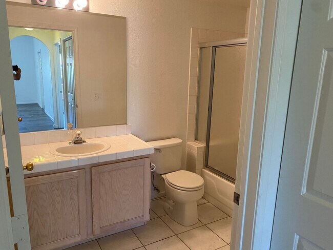 Building Photo - 2br with wood flooring on first floor in g...