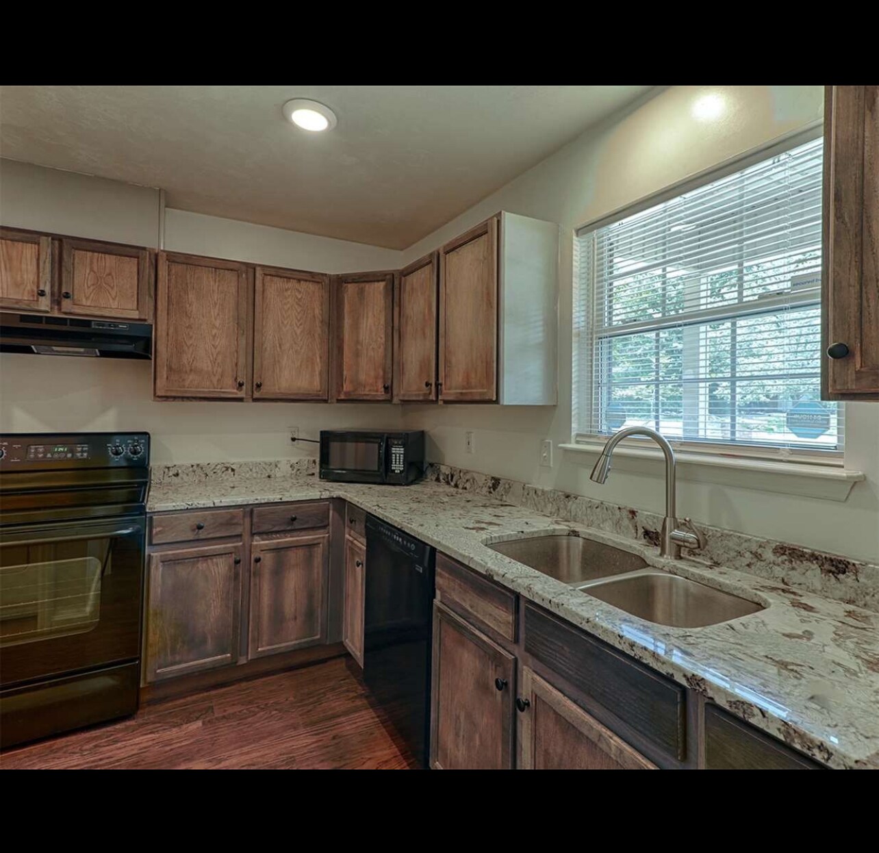 Building Photo - 2346 Emerald Ridge Loop