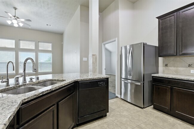 Building Photo - 16327 Tyler Reach Dr