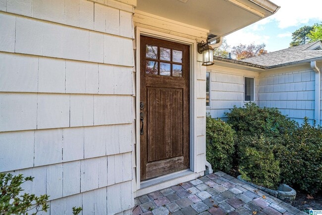 Building Photo - 2005 Chestnut Rd