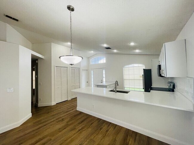 Building Photo - Greenpointe13403 Greenpoint Drive Orlando, FL 32824