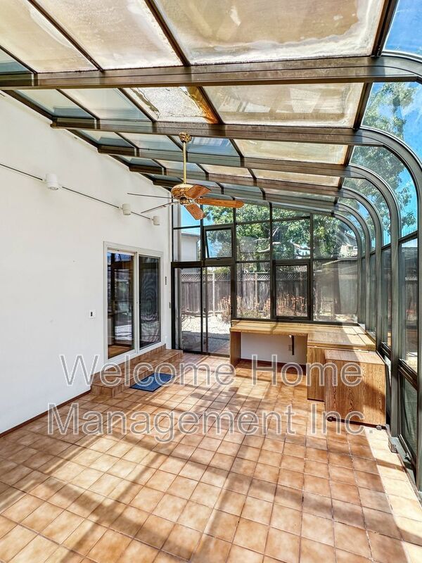 Building Photo - 38854 Jonquil Dr