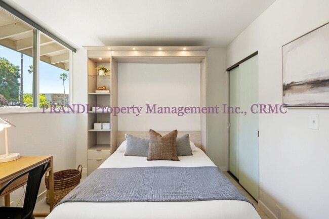 Building Photo - The Best View in Southern Marin! Luxury To...