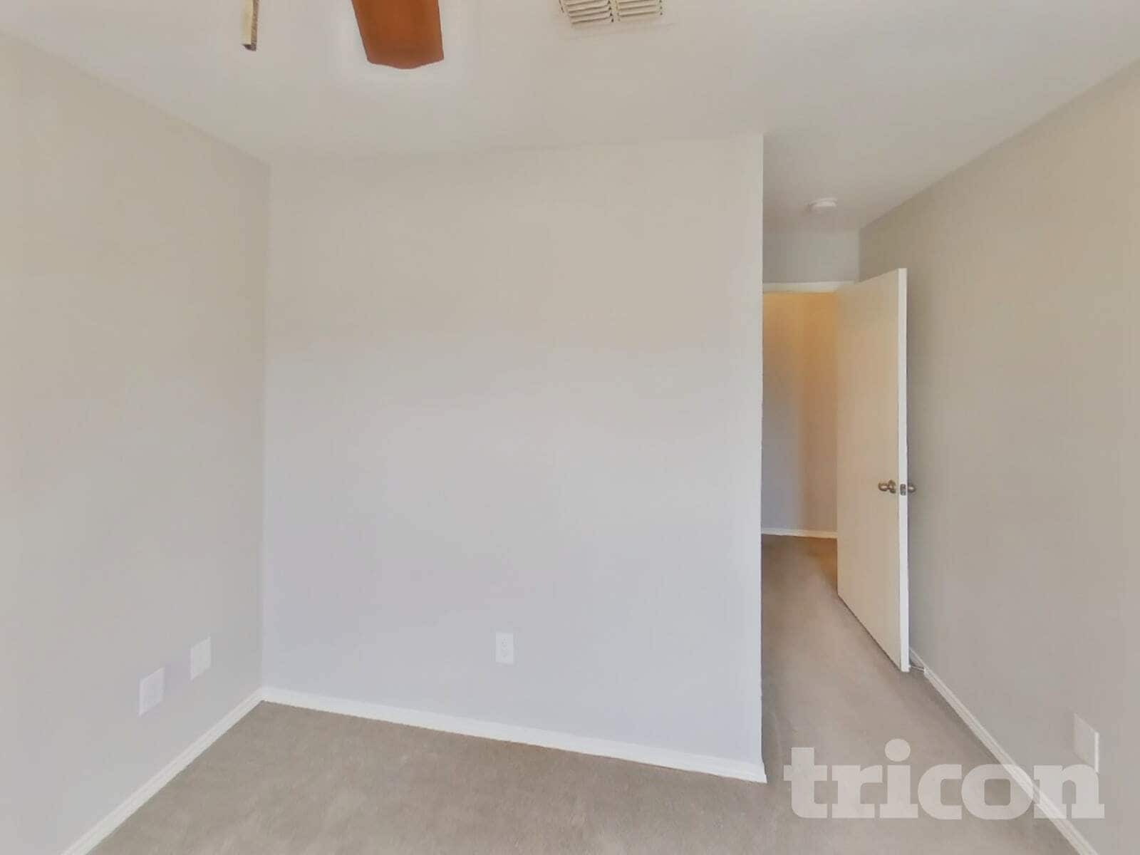 Building Photo - 1532 Pine Ln