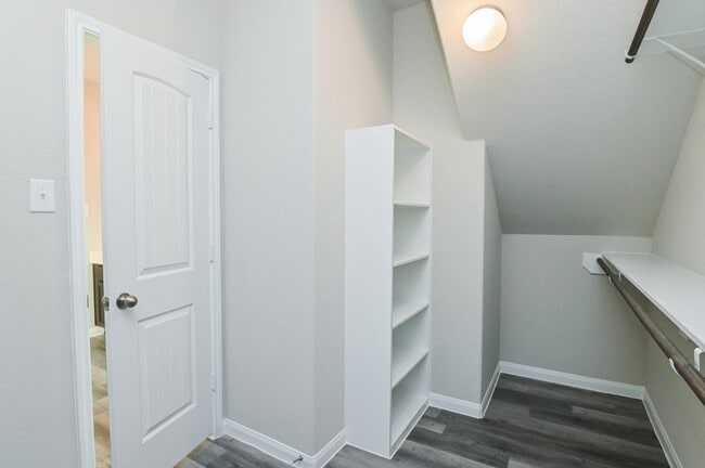 Building Photo - 24830 Bastiani Canvas Ln