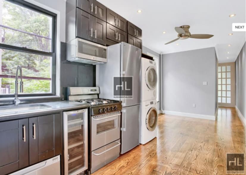 Building Photo - E 105TH ST.