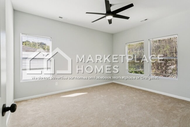 Building Photo - 731 30th St