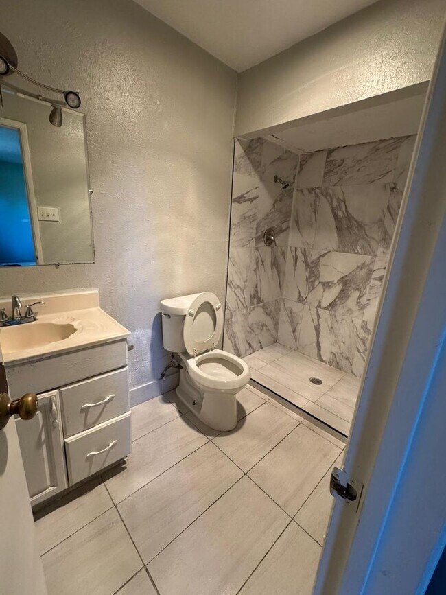 Building Photo - A hassle-free lifestyle