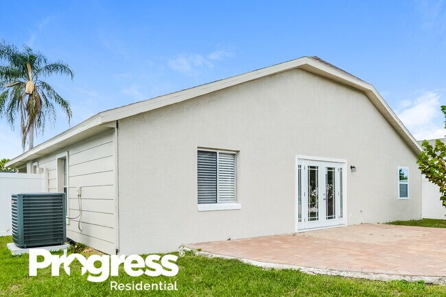 Building Photo - 13025 Phoenix Woods Ln