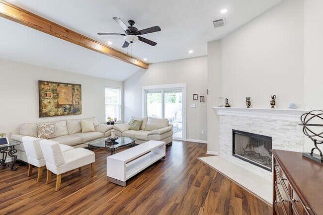 Building Photo - 213 Chandler Crossing Trail