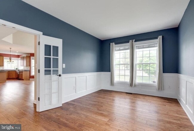 Building Photo - 2450 Transom Pl