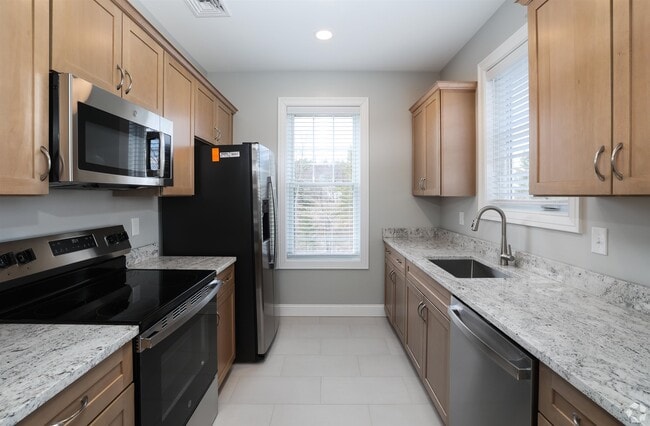 Building Photo - 74 Rockingham Rd