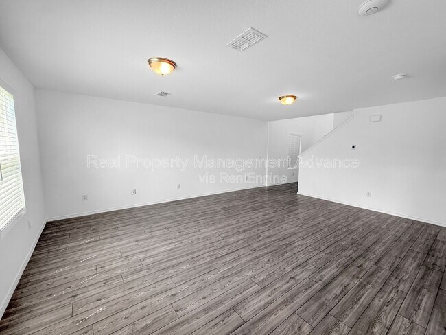 Building Photo - 846 Breakwater Dr