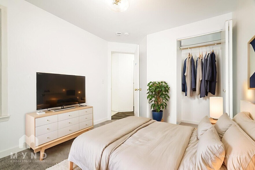 Building Photo - 16310 72nd Ave E