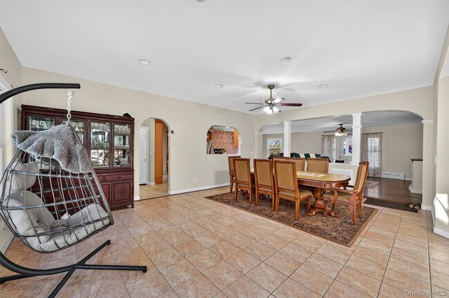 Building Photo - 108 Circle Dr