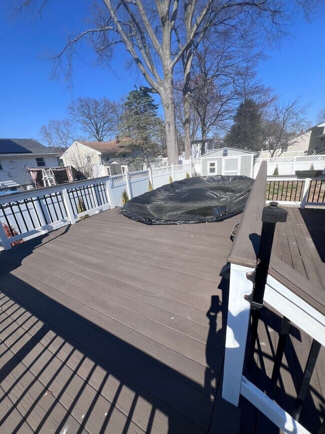 Building Photo - 724 Anna Pl