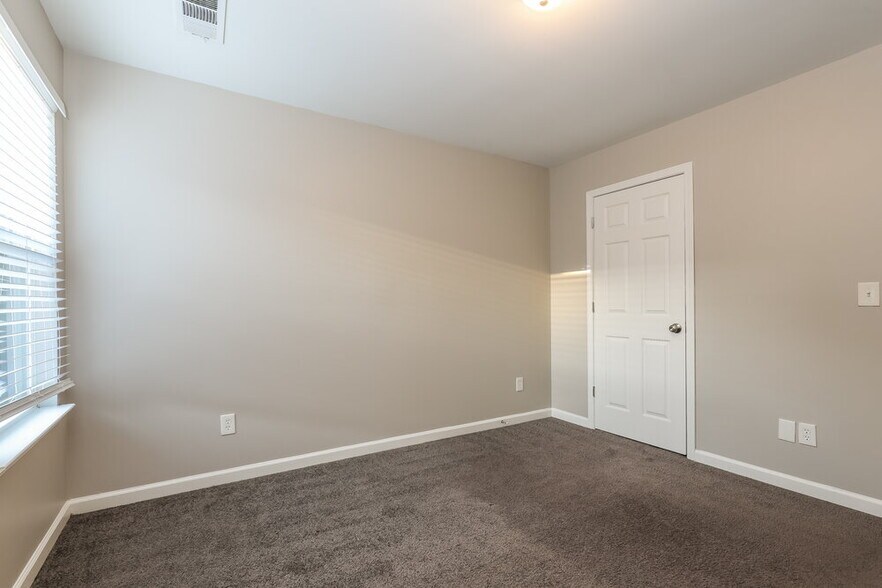 Building Photo - 3584 Elk Horn Trail
