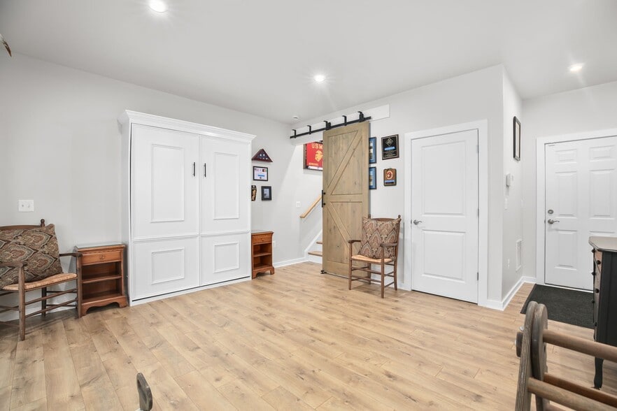 Building Photo - 1721 Beech Leaf St