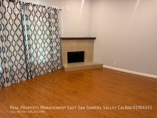 Building Photo - 1120 E Las Tunas Dr