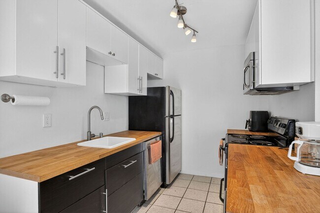 Building Photo - Cute and cozy Chula Vista 2bed/1bath condo available!