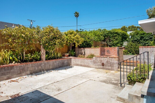Building Photo - East Mesa Beachside Home for Rent!