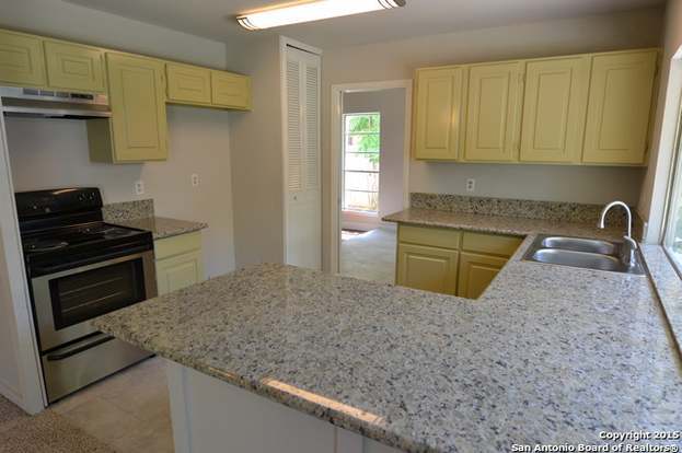 Building Photo - 6611 Woodford-