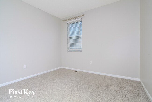 Building Photo - 3962 Snowcreek Dr