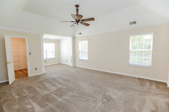 Building Photo - Gorgeous 5 Bedroom Rental in Virginia Beach