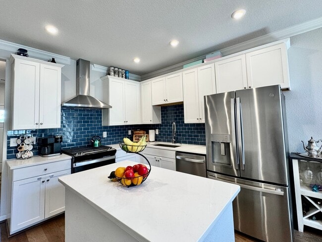 Building Photo - First Time Rental - Ready July 30th! 4 Bedrooms PLUS Loft! Great Views! Dog Park - Stocked Fishin...