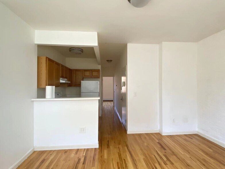 Building Photo - 457 Convent Ave