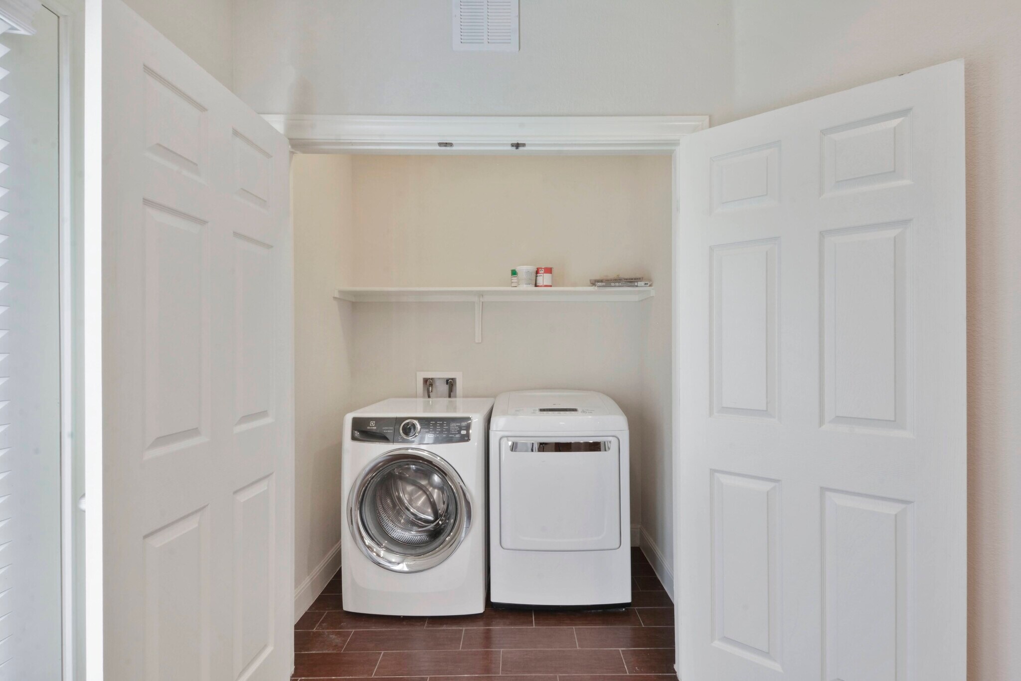 Washer-Dryer included - 1401 Little Elm Trl