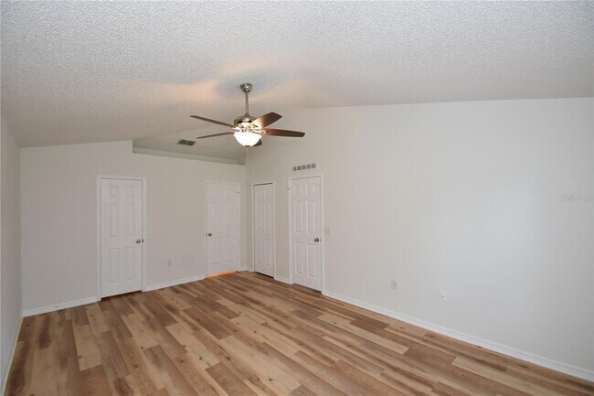 Building Photo - 14 Ryley Ln
