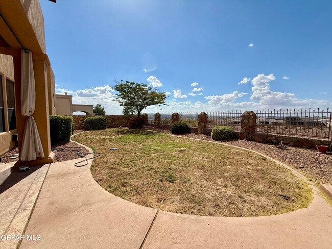 Building Photo - 7331 Brays Landing Drive