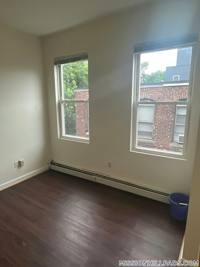 Building Photo - 59 S Huntington Ave