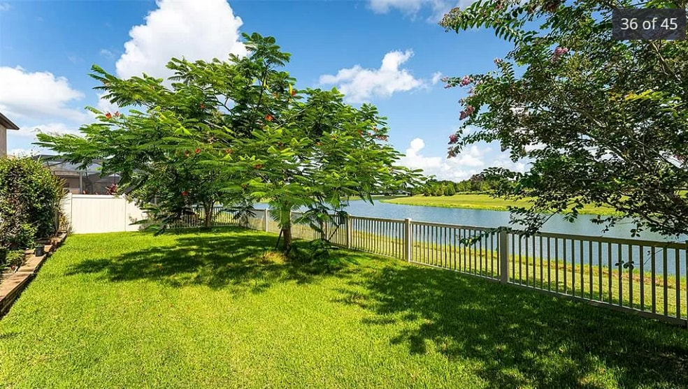 Private Back Yard - no neighbors - 727 129th St NE