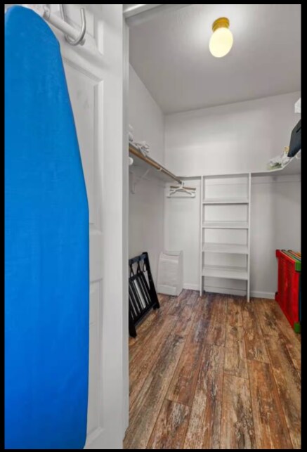 Building Photo - Beautifully Furnished 2-Bed, 2-Bath Condo ...