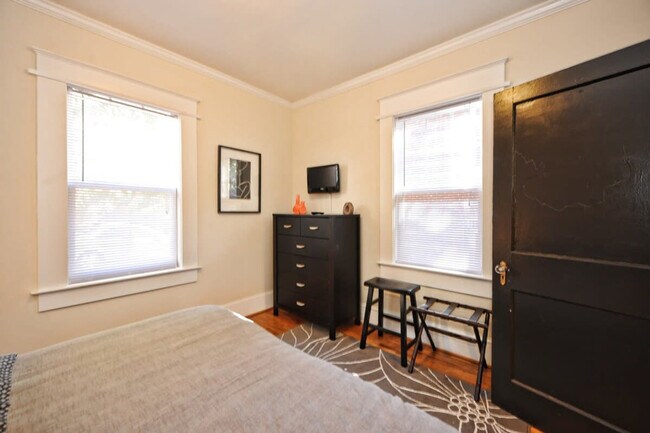 Building Photo - 2101 Kirkwood Ave