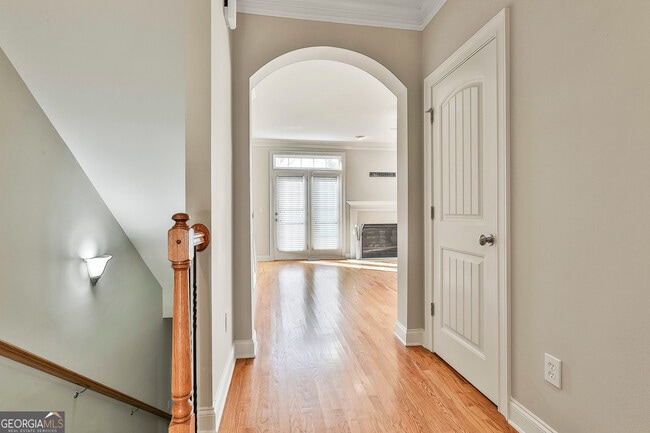 Building Photo - 205 Lexington Village