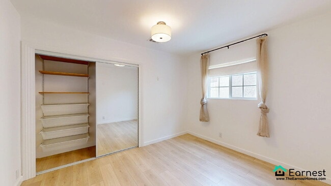 Building Photo - Charming 3BR/2BA Home in Prime Los Angeles...