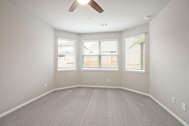 Building Photo - 2416 Bluefish Ct
