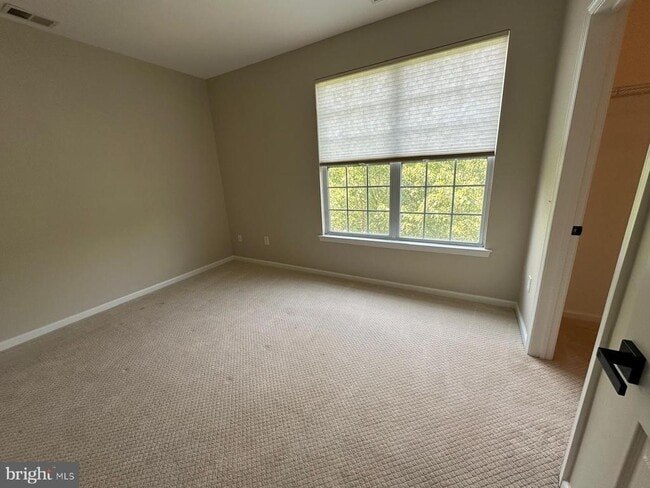 Building Photo - 1424 Colts Cir