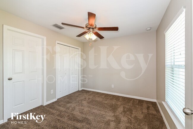 Building Photo - 1023 NW 22nd Terrace