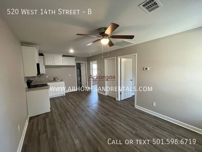 Building Photo - 520 W 14th St