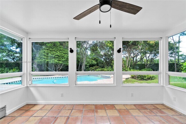 Building Photo - 7500 SW 75th St
