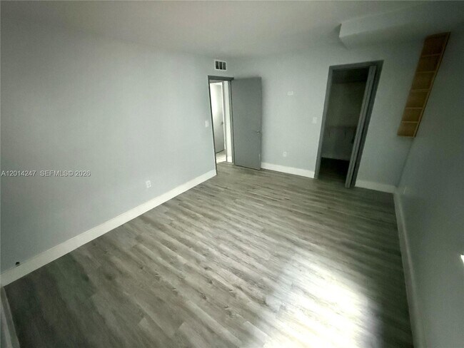 Building Photo - 399 NW 72nd Ave